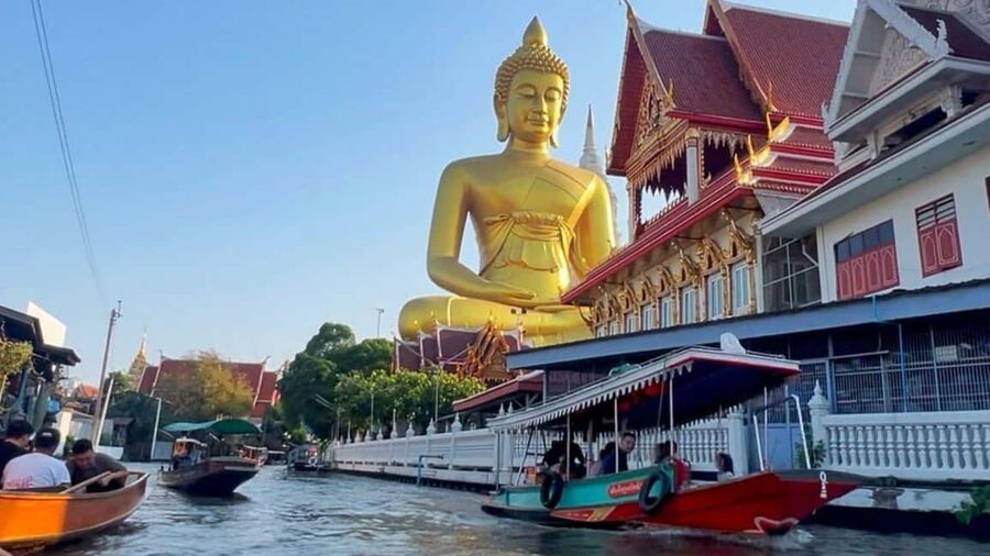 1 Hr Private Bangkok Canal Boat Tour: Traditional Flat Boat - Price and Value for a Private Boat (Up to 6)