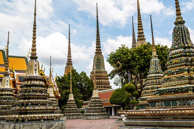3-Hour Bangkok Walking Tour: Wat Pho and Wat Arun - The guide factor: what makes this tour feel worth it