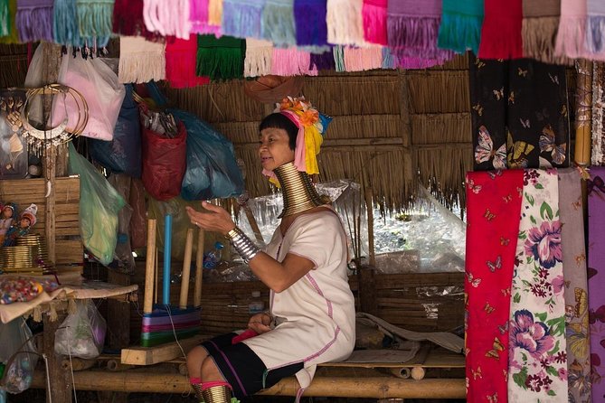 3D2NTrek Adventure at Chiang Mai Mea Wang Including Overnight at Karen Hilltribe - Day 2 trek plan: jungle walking, lunch in nature, and a waterfall swim