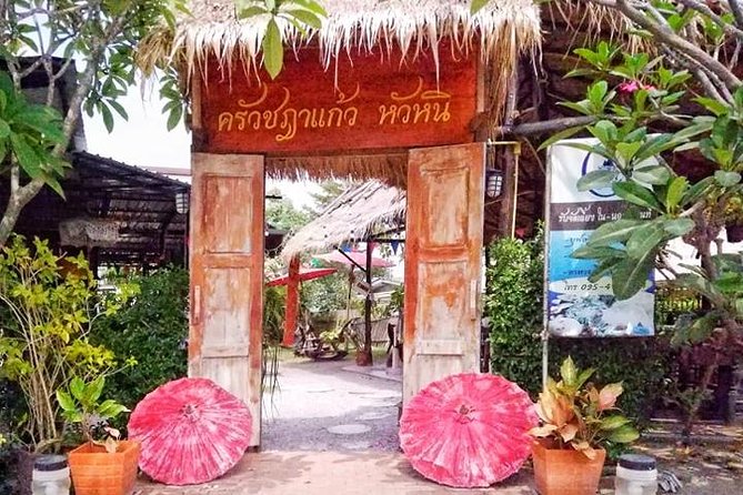 4 Corners of Thailand: A Taste Sensation Food Tour in Hua Hin - Stop 1 in Hua Hin: Three Restaurants and a Real Regional Mix
