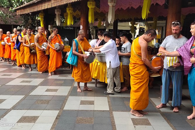 4 highlights: Sticky Waterfall/Elephants/local market /Wat Banden - Elephant Sanctuary Time, Built Into the Same Route