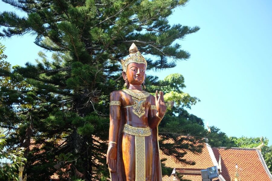 4-Hour Doi Suthep & Hmong Hill Tribe Village from Chiang Mai - Doi Pui Hmong Hill Tribe Village: museum, village walk, and shopping reality