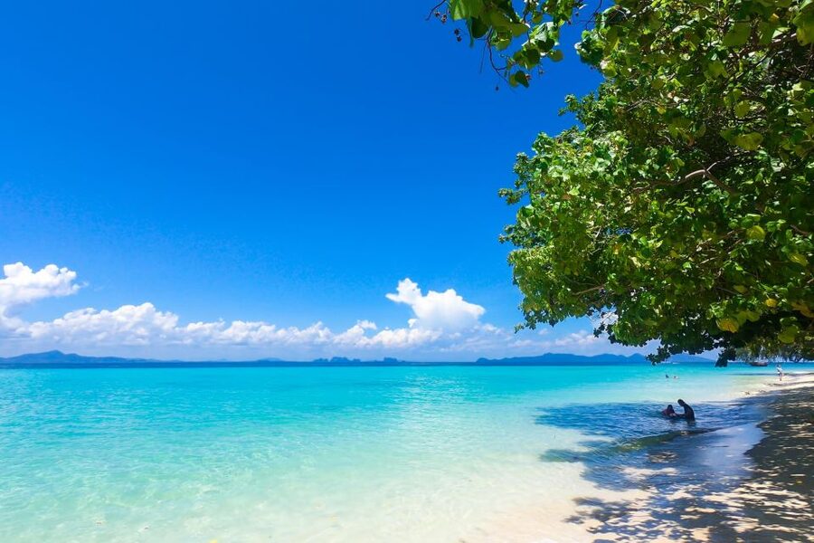 4-Island Tour from Koh Lanta to Koh Kradan with Beach Lunch - Ko Mook and the Emerald Cave: the reason people remember the day