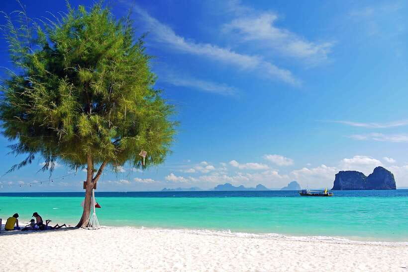 4-Island Tour from Koh Lanta to Koh Kradan with Beach Lunch - Ko Kradan: beach lunch on white sand, plus more snorkeling