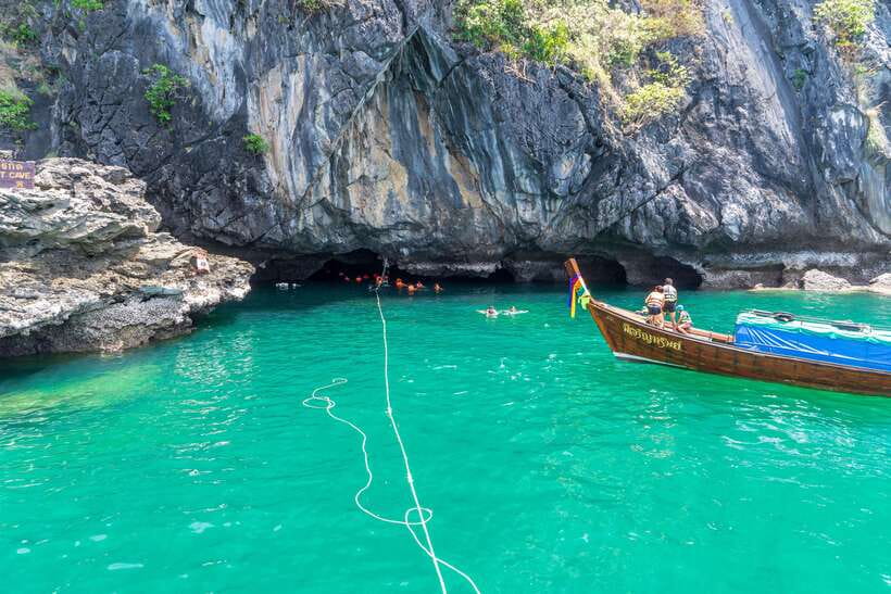 4-Island Tour from Koh Lanta to Koh Kradan with Beach Lunch - Price and what you really pay: good value, plus one extra fee