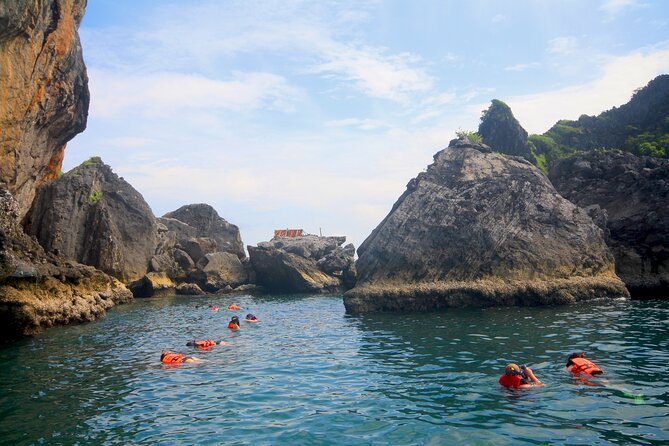 4-Island Wonders: Emerald Cave&Koh Kradan Day Tour by Opal Travel - Ko Lanta to Trang Province: what this 4-island day really delivers