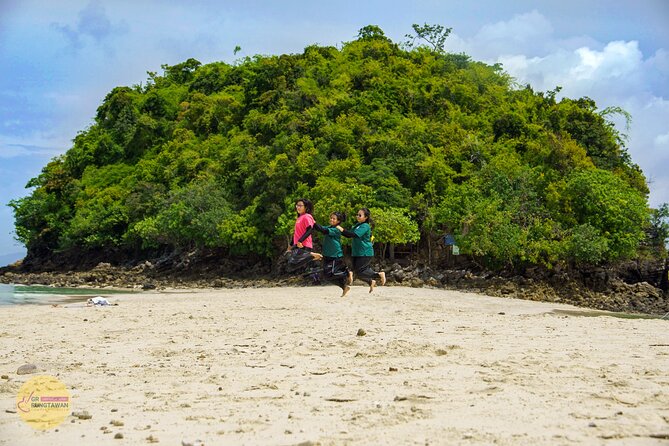 4 Islands Day Tour by Speed Boat from Ao Nang, Krabi - Organization, guide style, and a realistic look at crowds