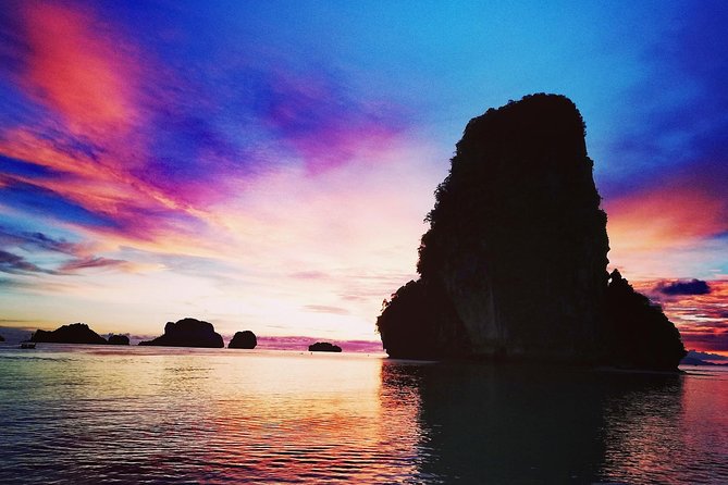 4 Islands Sunset Private Tour - Private Speedboat Timing: 12:30 pm Start, Night Return, 7 Hours
