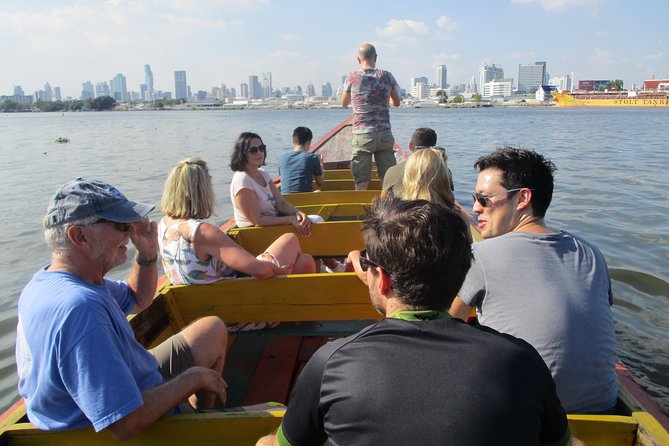 5-Hour Bike Tour of Hidden Bangkok - Getting over the Chao Phraya by boat, and why that matters