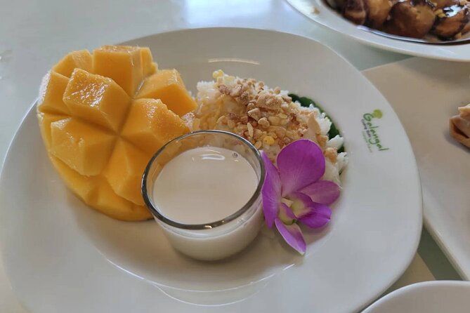 5 Hour Morning Thai Cooking Course - The market lesson: choosing ingredients for real Thai flavor