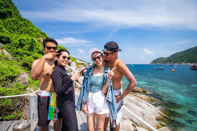 5 Islands Full-Day Tour Around Koh Tao and Koh Nangyuan - Shark Bay swim time: blacktip reef sharks and sea turtles