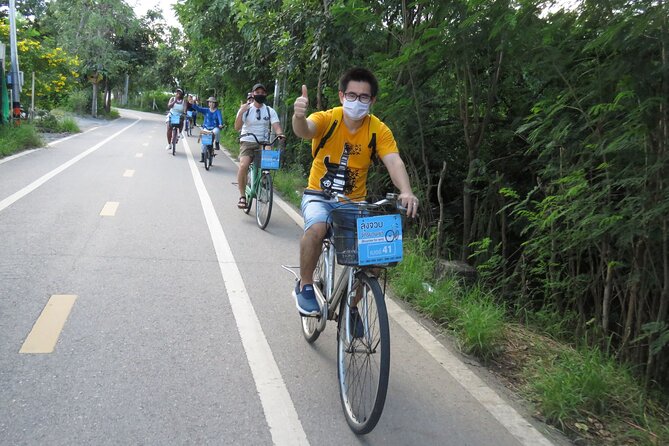 Adventure in Bangkok Green area - Kayaking the canal and palm jungle, 40 to 45 minutes