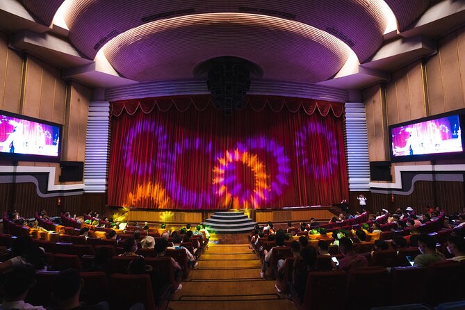 Alcazar Cabaret Show Pattaya - Alcazar Cabaret in Pattaya: A one-hour show built for wow