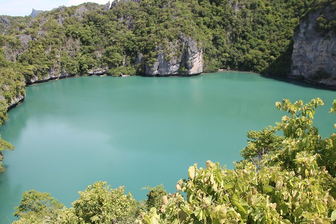 Amazing Ang Thong Marine Park Day Trip by Boat from Koh Samui - Stop 3 At Koh Phaluai: Lunch, Beach Time, And Cliff Snorkeling Options