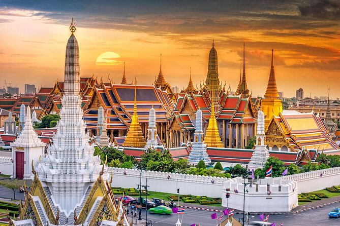 Amazing Bangkok Tour with Grand Palace, Emerald Buddha & Wat Arun - Key points worth knowing before you go