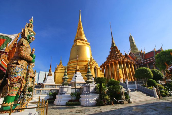 Amazing Bangkok Tour with Grand Palace, Emerald Buddha & Wat Arun - Wat Phra Kaew, Emerald Buddha: The Sparkle and the Sacred Rules