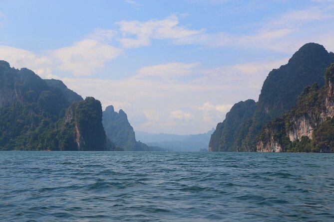 Amazing One Day Trip At Cheow Larn Lake From Khao Lak - Cheow Lan Dam and Khao Sok Park: limestone views and reservoir scale