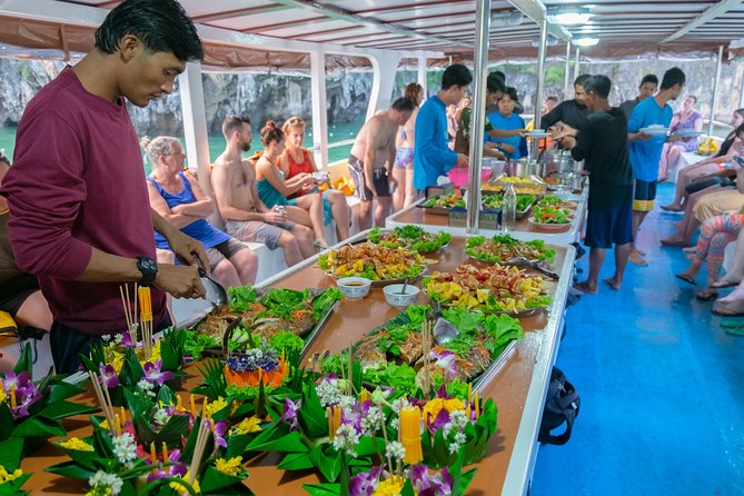 Amazing Phang Nga Bay Day Trip with Kayaking & Snorkelling - Khao Phing Kan and James Bond Island: iconic rock, short stop