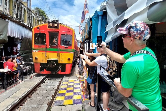 Amphawa and Railway Markets with Boat Ride Group Tour - From Siam Square to Mae Klong, with real road time