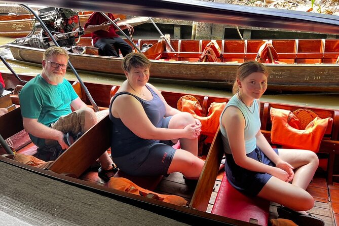 Amphawa and Railway Markets with Boat Ride Group Tour - Amphawa Floating Market: canal food, old wood, and night energy