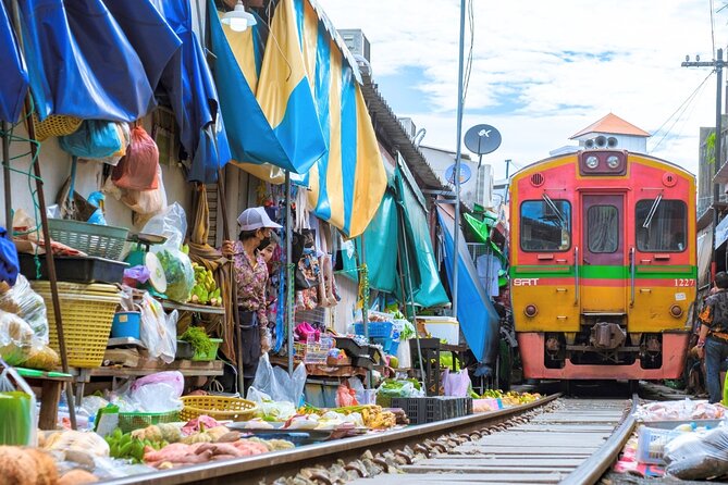 Amphawa Floating Market & Maeklong Railway Train Market Tour - Why this Maeklong plus Amphawa combo is such good value