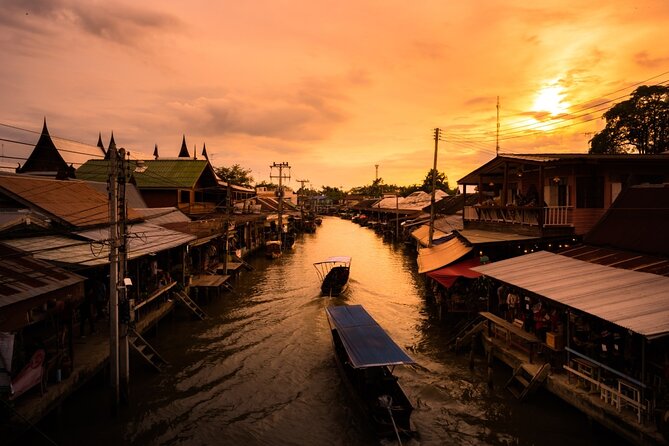 Amphawa Floating Market & Maeklong Railway Train Market Tour - The Amphawa riverboat at sunset: fireflies are the real finale