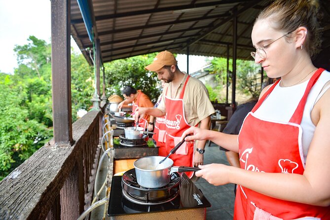 Aonang Thai Cookery School in Krabi - The dishes you remember: soup, stir-fry, curry, and dessert