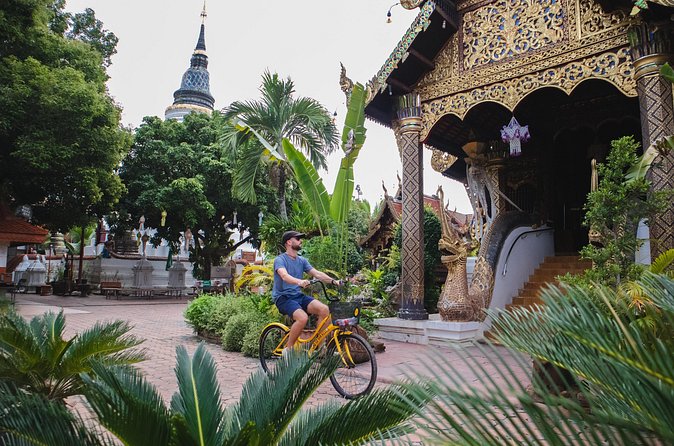 Authentic Chiang Mai 4-Hour Bicycle Tour with Northern Food - Northern food, market tasting, then a real dinner stop