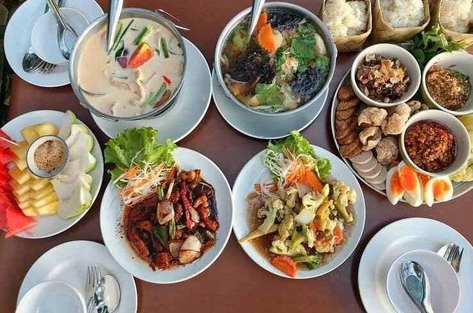 Authentic Chiang Mai 4-Hour Bicycle Tour with Northern Food - Should you book Co van Kessel’s Chiang Mai bicycle and Northern food tour?