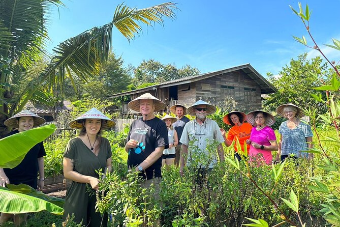 Authentic Thai Cooking Class and Farm Visit in Chiang Mai - Hotel Pickup, Meeting Point, And How The Day Starts
