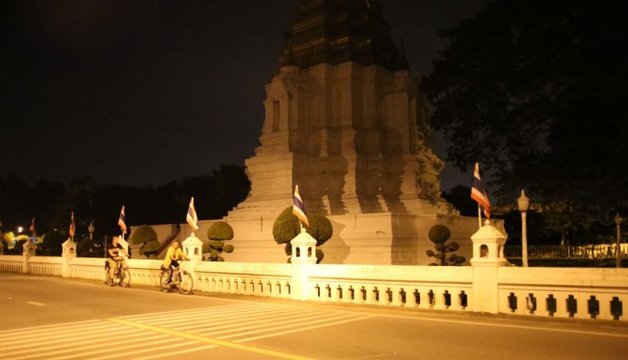 Ayutthaya: 3-Hour Sunset Ride Bike Excursion - Market Time: Chao Phrom and Bang Ian Night Market