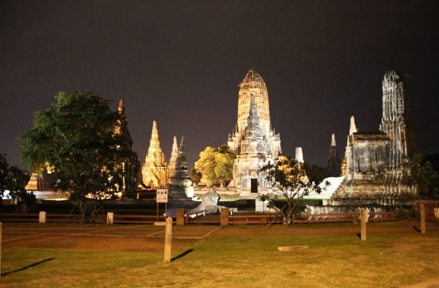Ayutthaya: 3-Hour Sunset Ride Bike Excursion - From PomPhet Fort to the Pa Sak River Ferry Ride