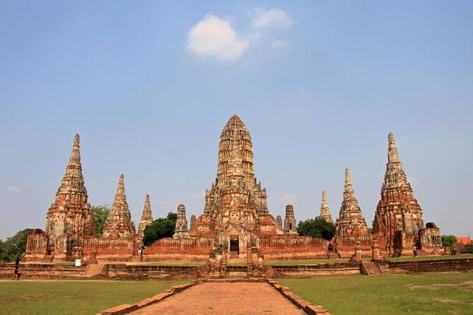 Ayutthaya Ancient City - Wat Yai Chai Mongkol: The Towering Stupa and the Lines of Seated Buddhas
