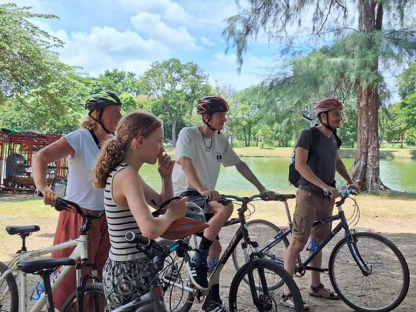 Ayutthaya: Colorful Slow Life Bicycle Tour with local guide. - Afternoon Reverse Route: Same Day, Different Flow