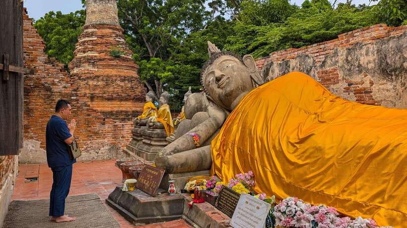 Ayutthaya: Private Boat Tour with Optional Temple Visits - Wat Phutthaisawan and Wat Chaiwatthanaram: Two Sights With Different Personalities