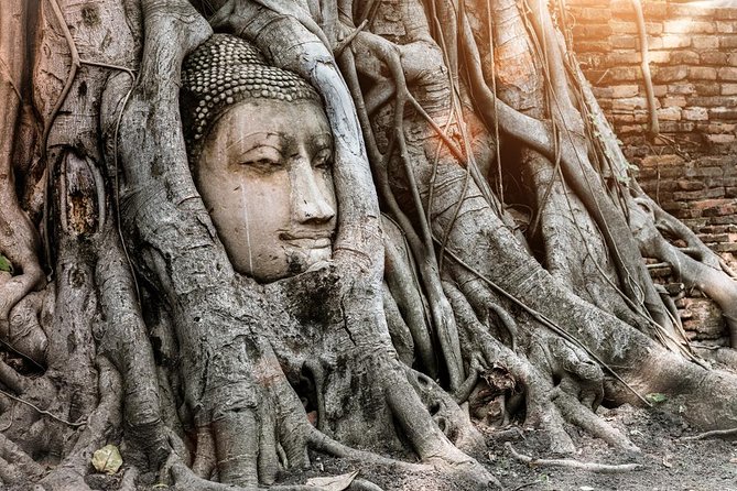Ayutthaya Temples and Ayothaya Floating Market From Bangkok - Bang-In Summer Palace Walk: Quick Shade, Clear Rules