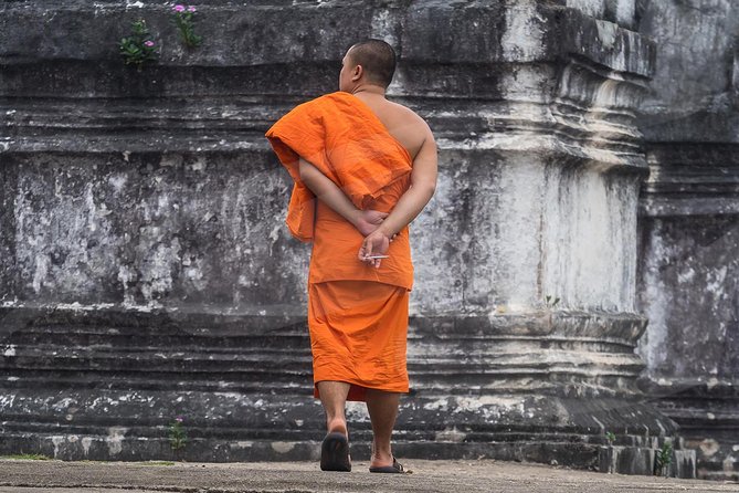 Ayutthaya Temples and River Cruise from Bangkok - Wat Phra Si Sanphet: royal temple scale and Bangkok’s architectural echo