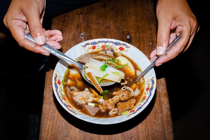 Baba Tastes Phuket Food Tour with 15+ Tastings - The Middle of the Walk: 15+ Tastings and the Malay and Chinese Mix