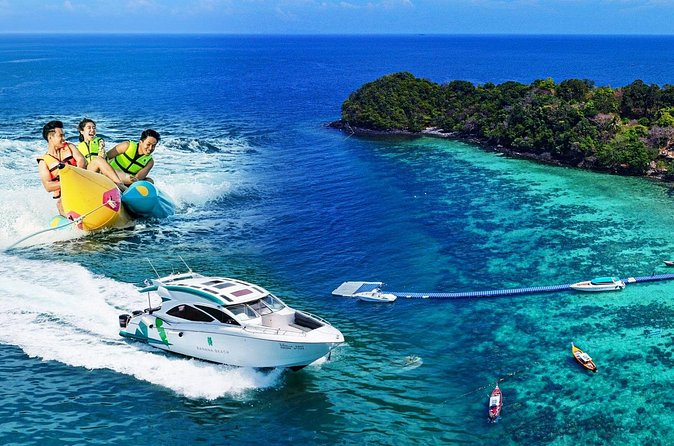 Banana Beach Snorkeling Adventure: A Day in Paradise - What you get in the water: mask, life-jacket, and how to use them