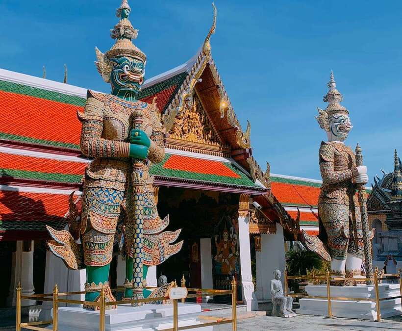 Bangkok: 2 Hours Grand Palace & Wat Pho Private Tour - What to bring and what clothing rules can trip you up