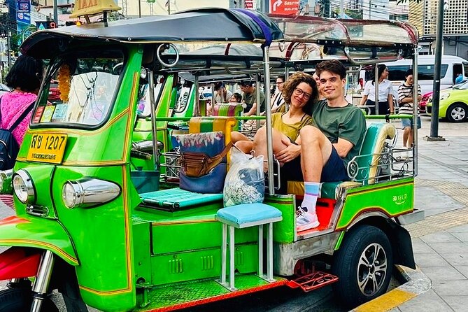 Bangkok 3-in-1 Tour: Longtail Boat,TukTuk & Street Food Adventure - Meeting points, your 5:00 pm start, and what to expect walking-wise