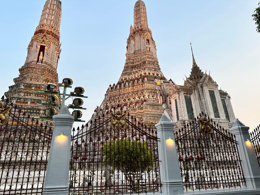 Bangkok: A 4 Hours Tuk Tuk Sightseeing Tour Iconic Landmarks - Grand Palace after sunset: why the timing changes everything