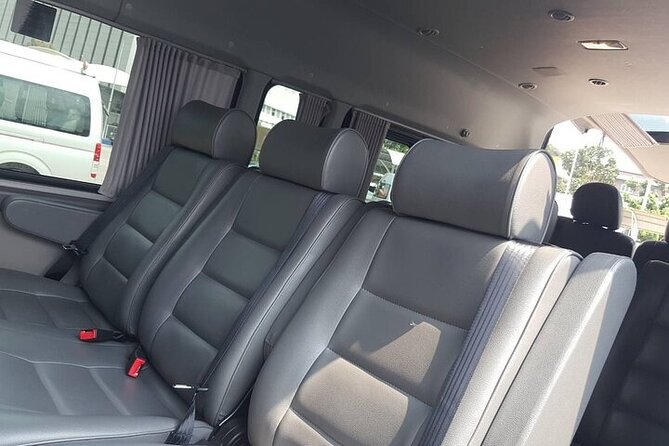 Bangkok Airport Arrival Private Transfer incl. tollway - Communication: English Help, Hotline Support, and Airport Gate Confusion