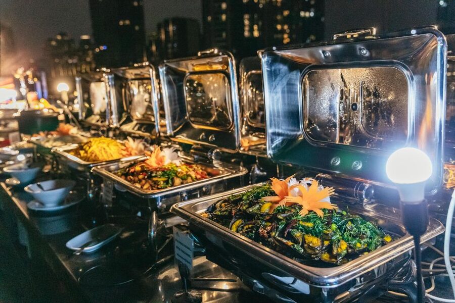 Bangkok: Alangka Luxury Buffet Dinner Cruise With Live Music - Live Music and Thai Dance: The Show Part Is Real