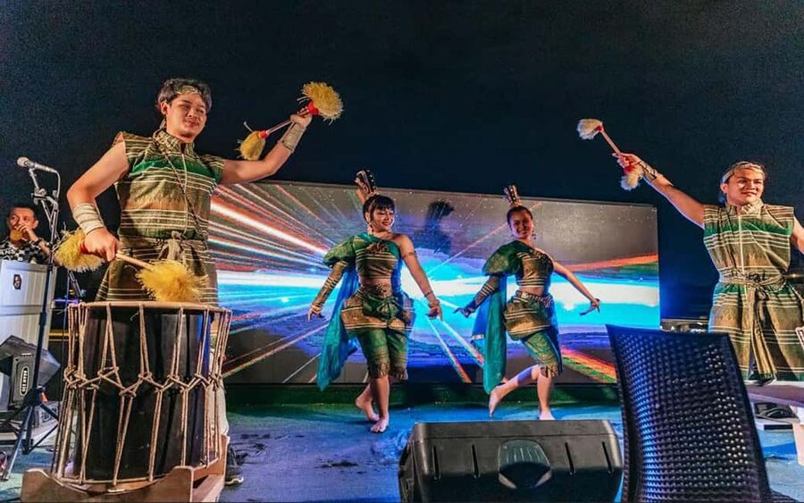 Bangkok: Alangka Luxury Cruise with Buffet and Live Music - Key Things That Make Alangka Worth Your Time