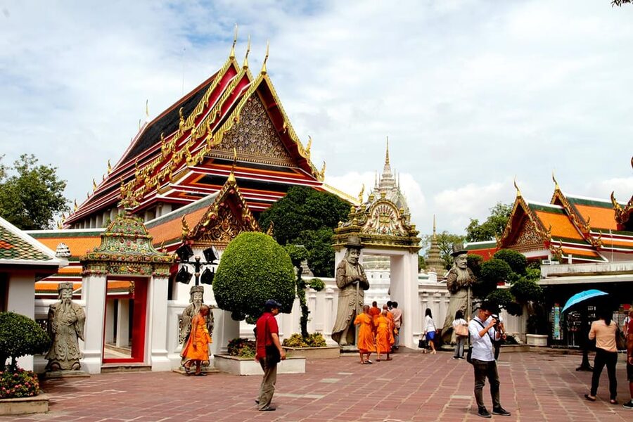Bangkok: Audio guides for Bangkok, Ayutthaya & Chiang Mai - Chiang Mai temples in 6 guides: Wat Phra Singh, Chedi Luang, Doi Suthep