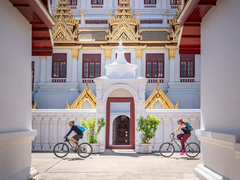 Bangkok: Backstreets and Historic Temples Bike Tour - Key highlights worth your attention