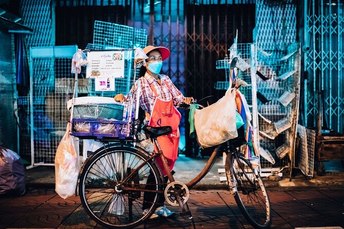 Bangkok: Backstreets Food Tour with 15+ Tastings - Stop by Stop Flavor Map: From Chive Dumplings to Seafood Soup