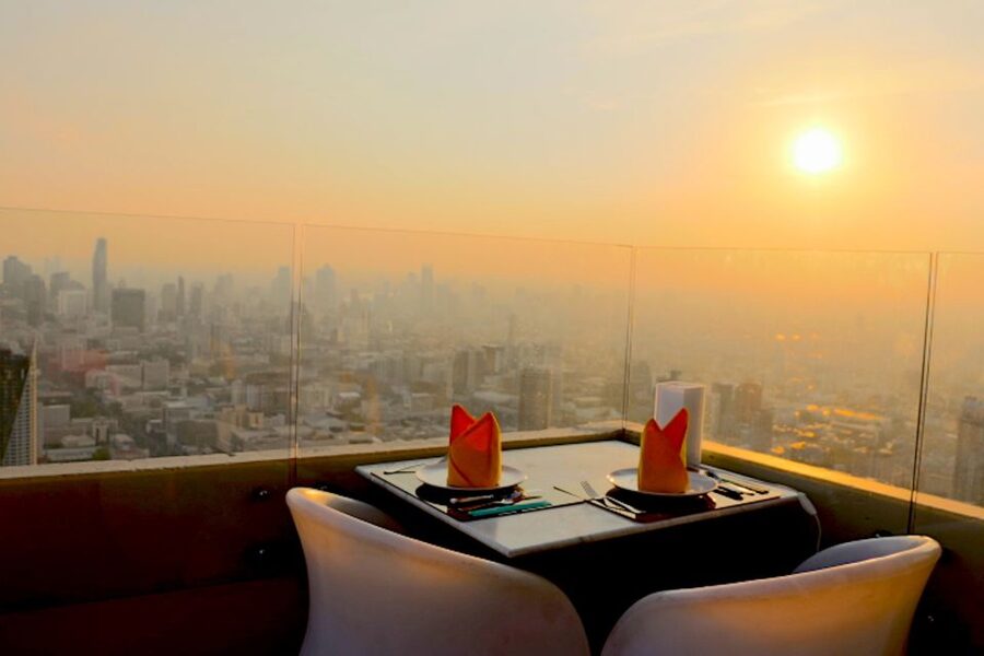 Bangkok: Baiyoke Tower Balcony Buffet & Observation Deck - Your 2-hour buffet plan: eat smart without rushing the views