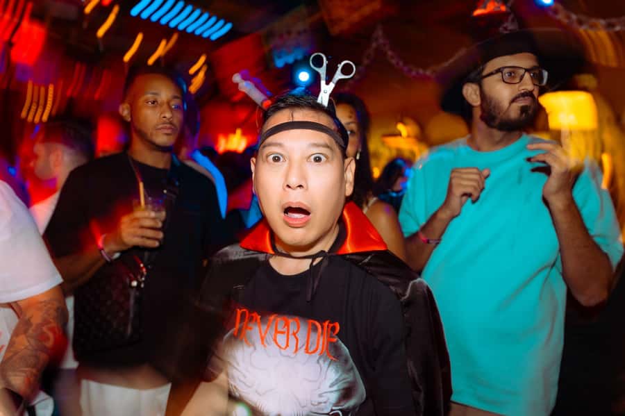 Bangkok: Bar and Club Crawl - A Planned Bangkok Night Out, With a Host Who Keeps It Under Control